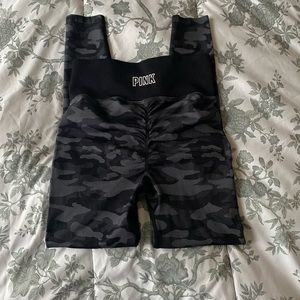 PINK blue gray camo workout scrunch butt leggings